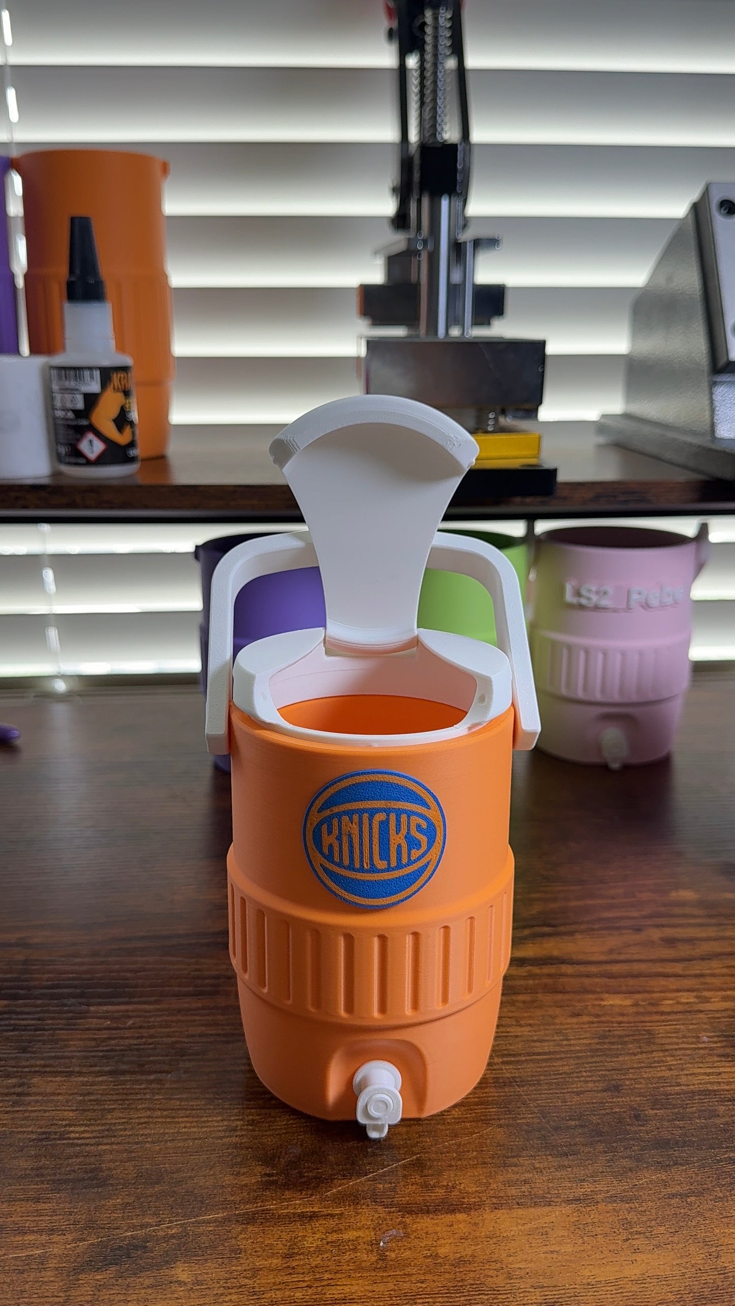 New York Knicks 12oz Can Holder