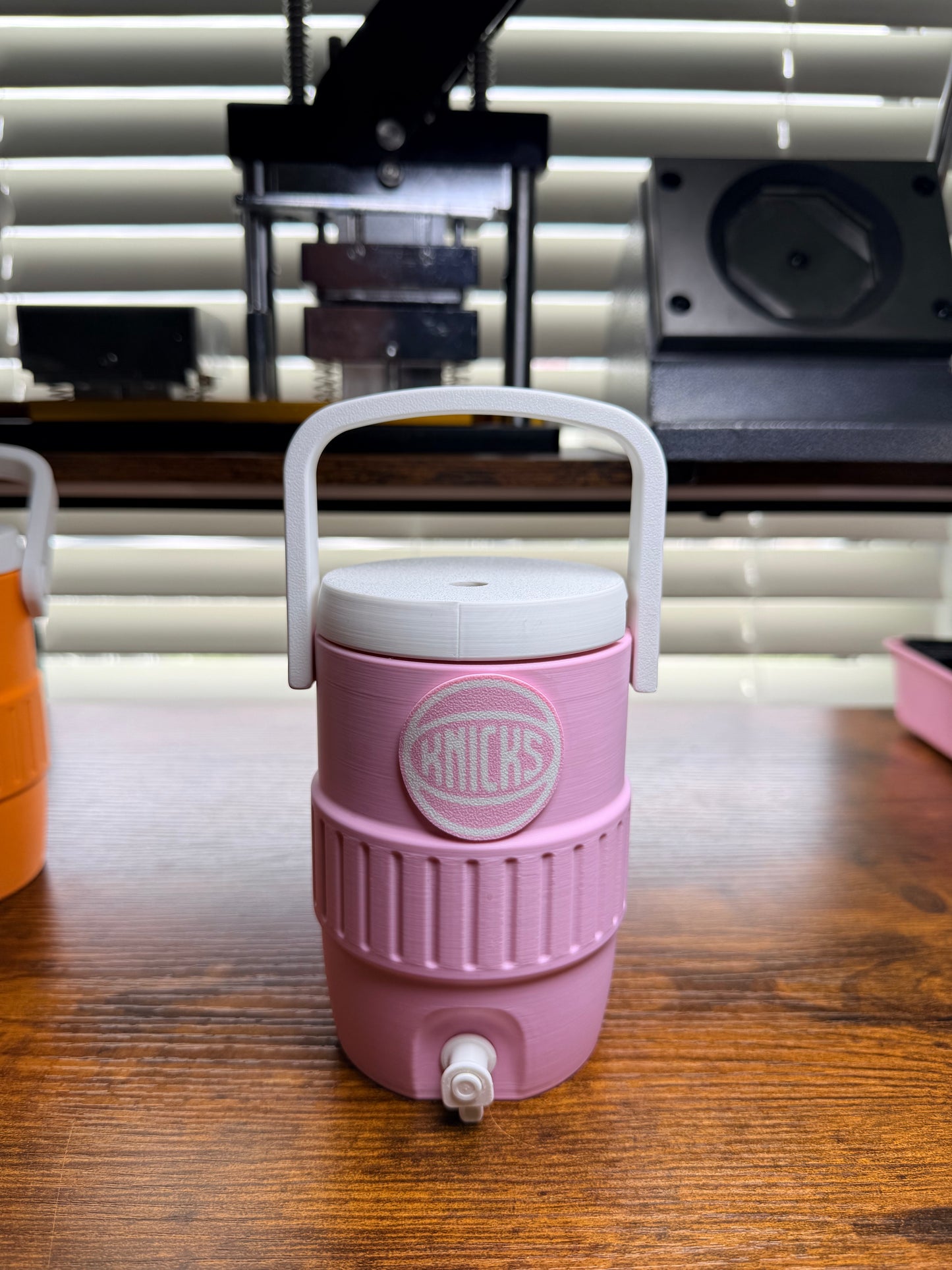 New York Knicks 12oz Can Holder